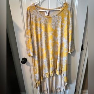 Curvy Brand Yellow Floral Tunic